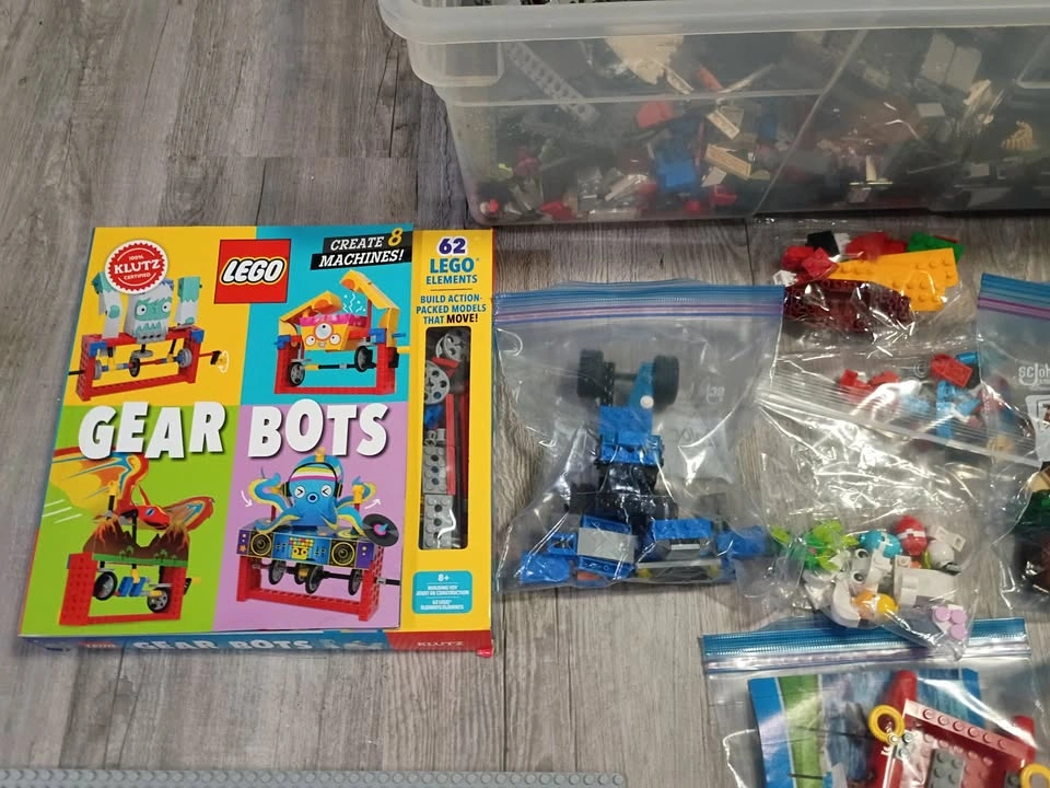 Lot of 14 Pounds of Lego Blocks Parts Baseplates and Other Piece - photo 3
