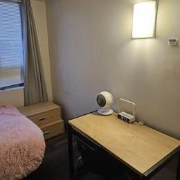 5 Beds 2 Baths Apartment - photo 3