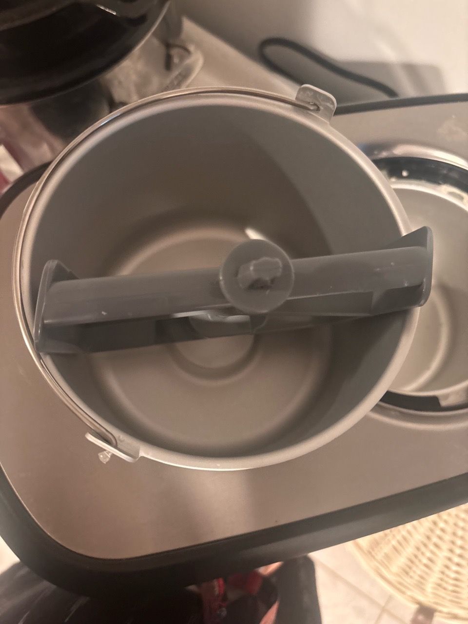 Cuisinart Ice 100 Compressor Ice Cream Maker - photo 2