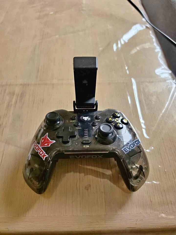 EvoFox One Wireless Controller