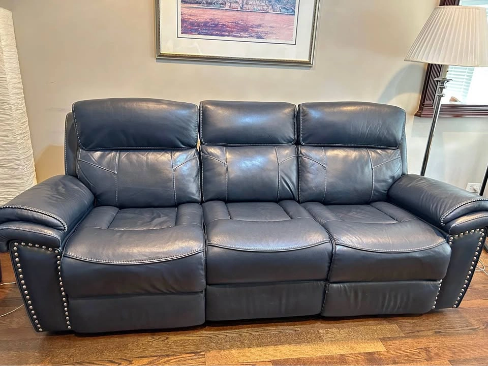 100% Leather Navy Blue Recling Sofa