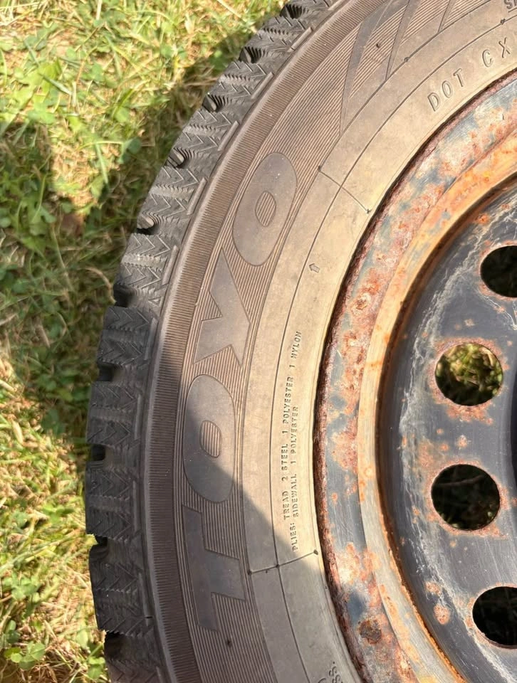 Toyo Observe GSi-5 Winter Tires - photo 2