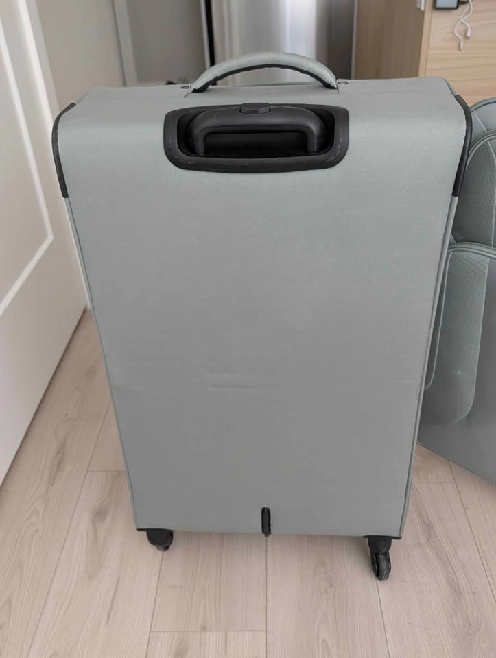Atlantic Softside Spinner Large Suitcase Luggage - photo 2