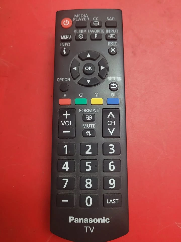 PANASONIC TC-32A400u 32" LCD TV with Remote and VCR - photo 5