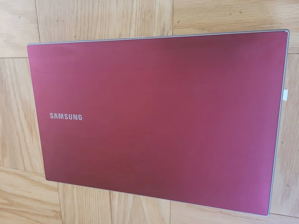 Samsung Notebook NP300 Intel Pentium RED Laptop Windows 7 - photo 4