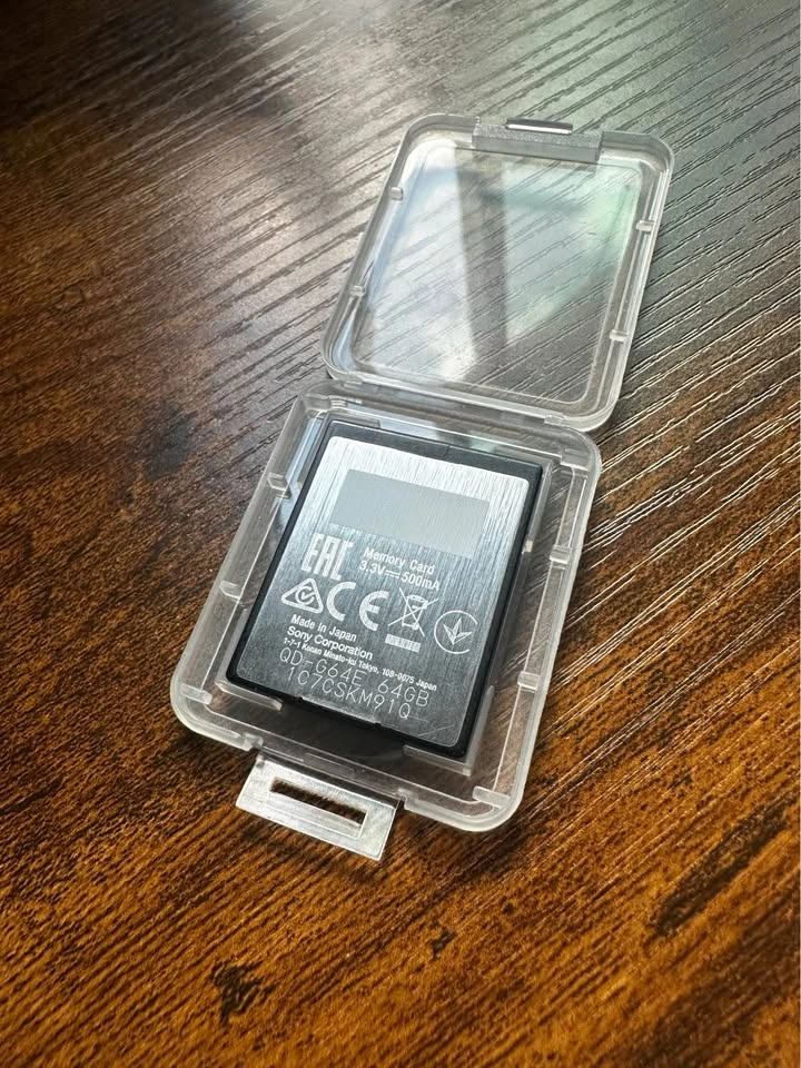 Sony XQD 64GB Memory Card - photo 2