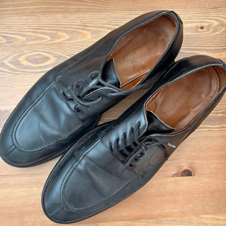 Men’s Dress Shoes – US 9 / EU 42 / UK 8.5 👞