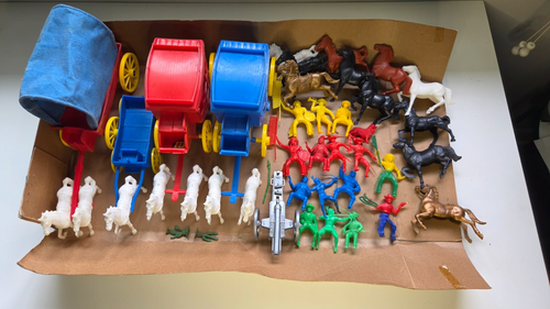 Vintage MPC Santa Fe Trail Box Set MARX Plastic Figure Lot - photo 2