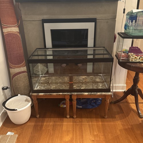 40 Gallon Fish Tank / Aquarium (36" x 18" x 17")