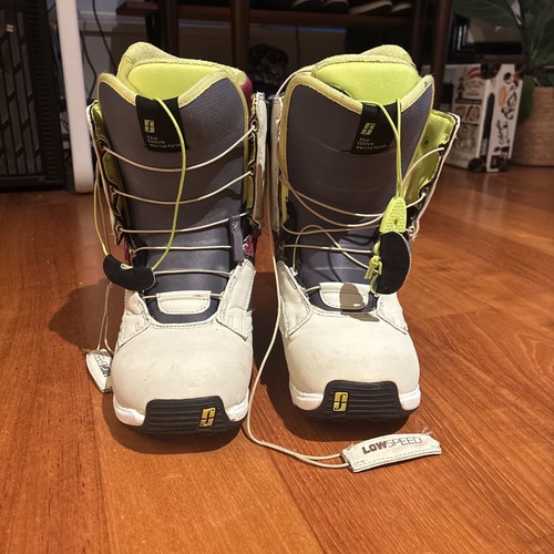 womens snowboard boots size 8 - photo 2