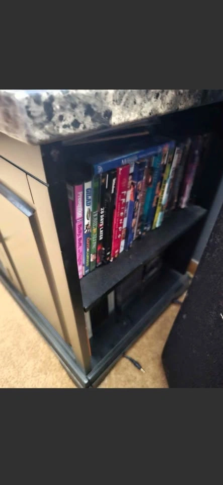 Tv stand - photo 3
