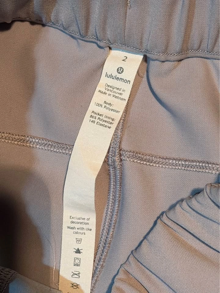 lululemon size 2 joggers - photo 3