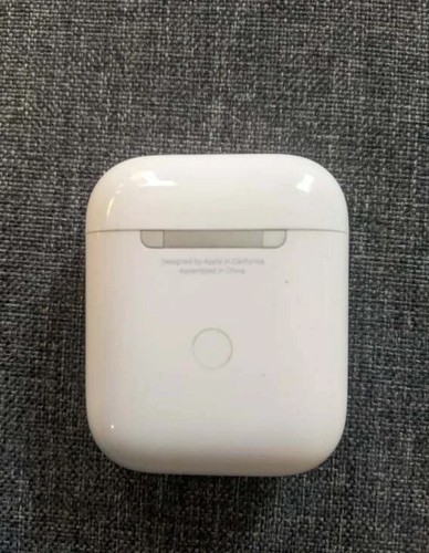 Genuine Apple AirPods 1st Gen/2nd Gen: CHARGING CASE ONLY - photo 2