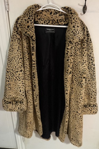 Furrocious Faux Fur by Princess Garment Ltd. Leopard Coat - photo 2