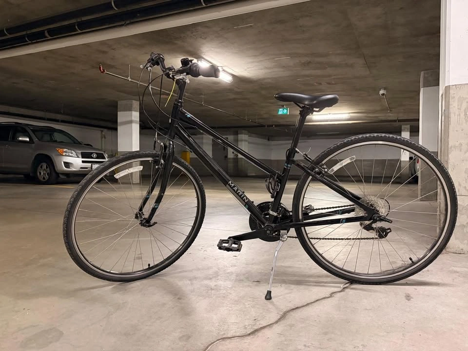 Marin Kentfield CS1 Hybrid Bike – Good Condition - photo 2