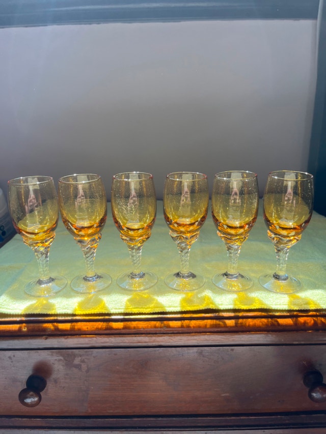 Vintage 6 Amber Cordial Aperitif Shot Glasses With Twisted Stems