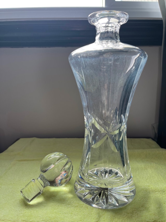 Towle Vintage Crystal Hourglass Decanter - photo 2