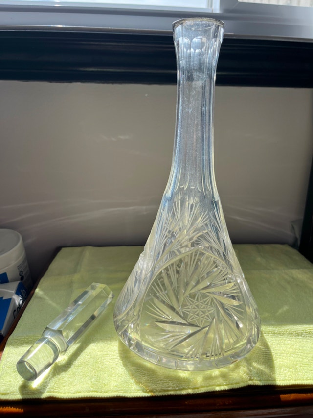 Vintage Pinwheel Crystal Decanter - photo 2