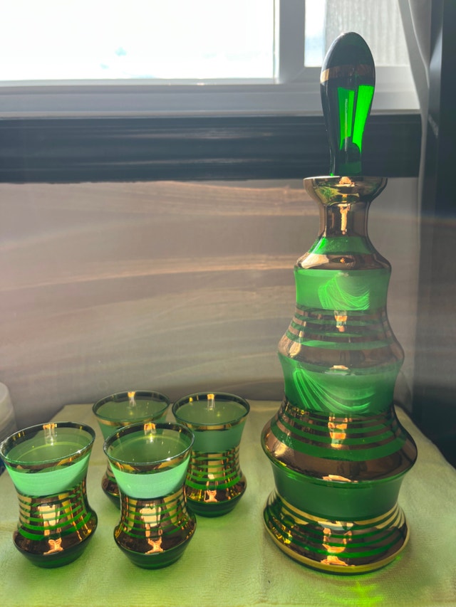 Vintage Green & Gold Decanter With 4 Glasses
