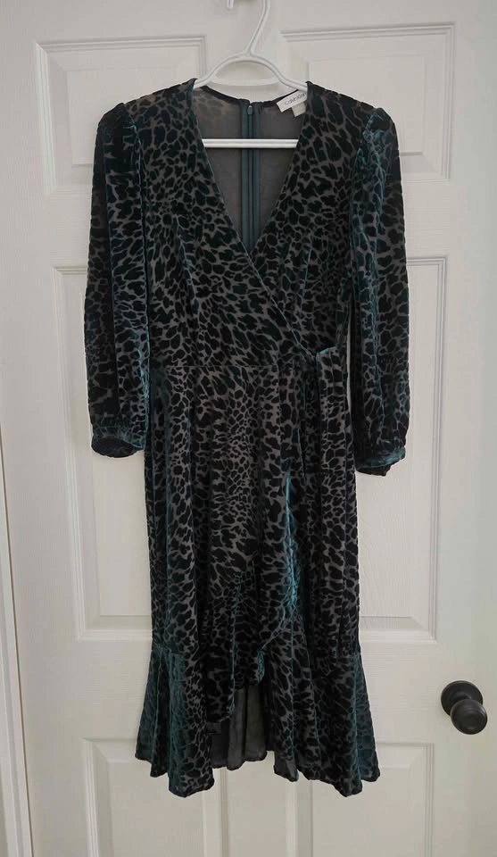 Calvin Klein Green Leopard Dress - size 8P - photo 2