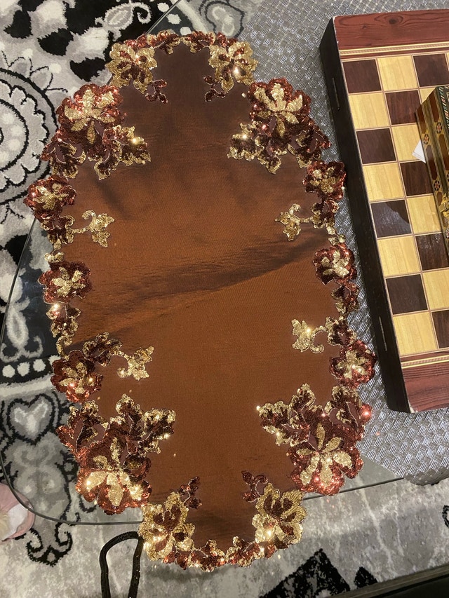 Table Runner - photo 2