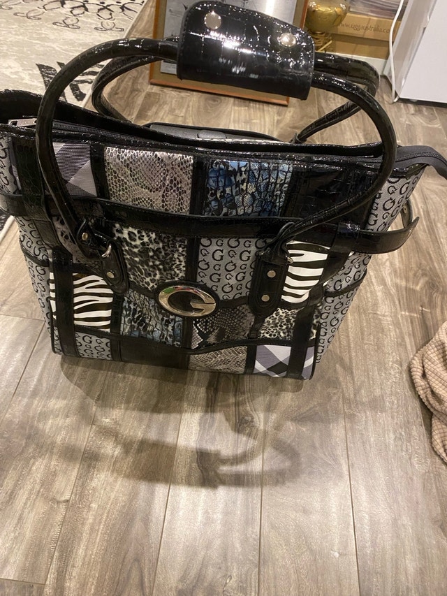 Guess Rolling Tote - photo 2