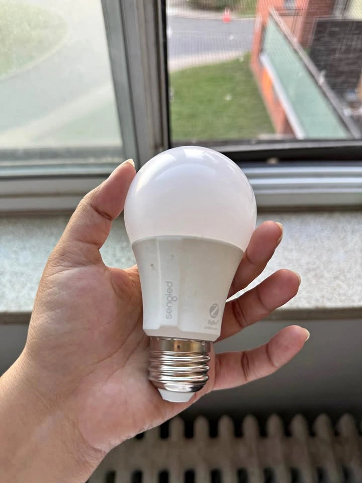 5x Sengled Zigbee Smart Light Bulbs