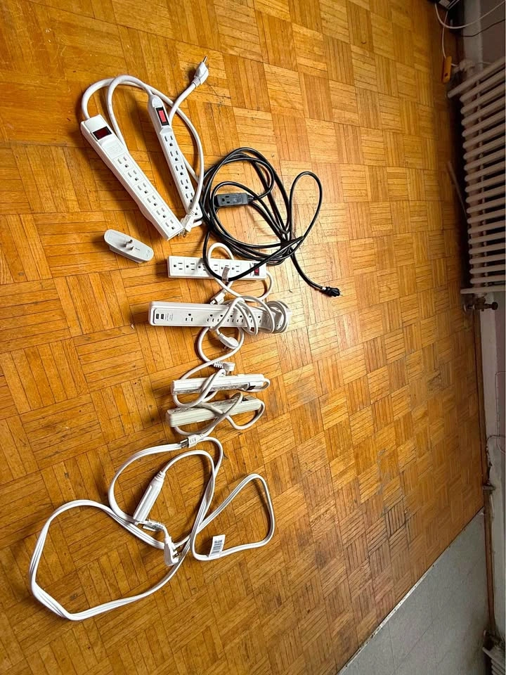 Power Strip & Extension Cord Bundle (10 Pieces)