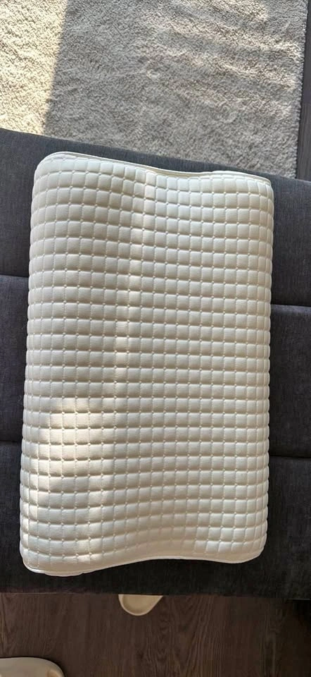 2 IKEA ROSENSKARN Ergonomic pillows (33x50 cm/13x20”)