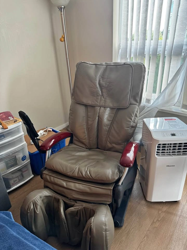 Free Massage Chair