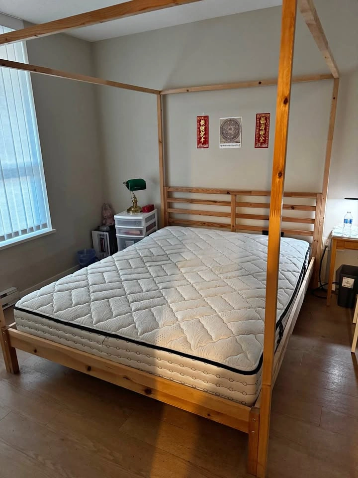 Free bed frame & mattress