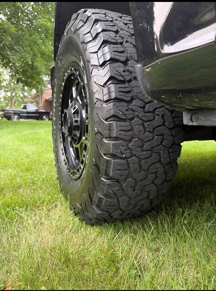 BFGoodrich All-Terrain T/A KO2 Tires 285/70/17 (Tires Only) - photo 2