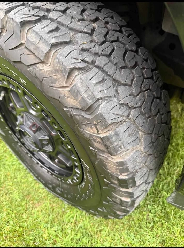 BFGoodrich All-Terrain T/A KO2 Tires 285/70/17 (Tires Only) - photo 4