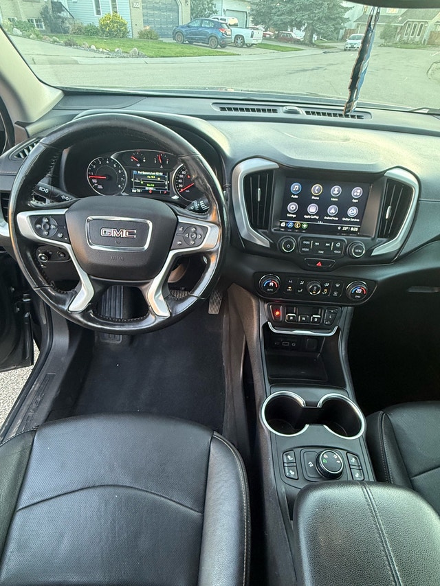 Mint active one owner 2018 GMC terrain AWD SLT 4 cylinder - photo 5
