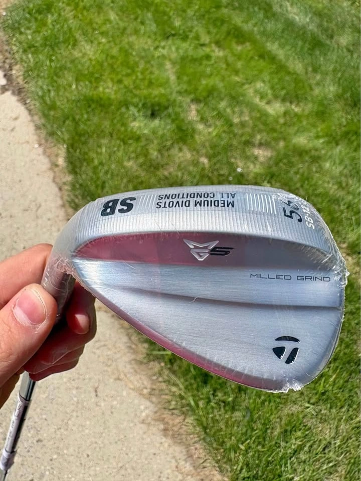 LH Taylormade MG5 chrome 56 degree wedge