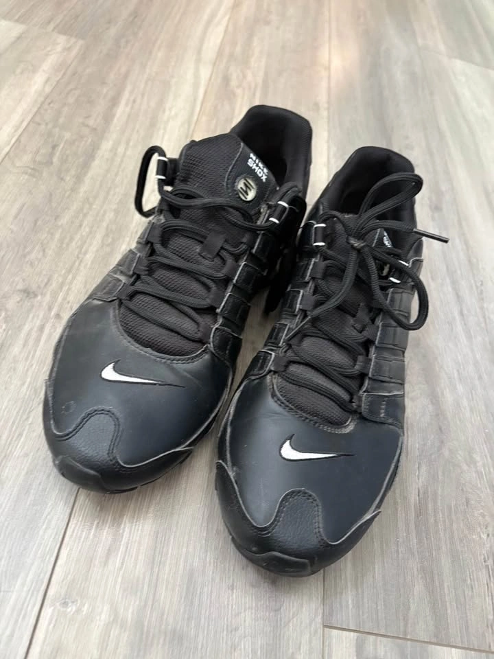 Barely worn Nike Shox size 12 - photo 2