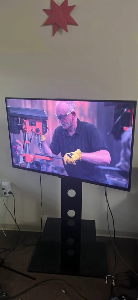 Swivel TV Floor Stand for 32-60 inch TVs - photo 3