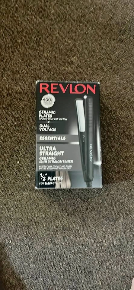 Mini hair straightener