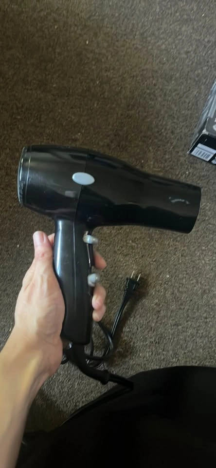 Hairdryer - photo 2
