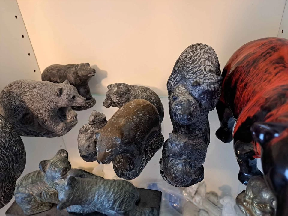Vintage Collectable Soapstone Bears, Wolf, Brass & Glass Bears - photo 5
