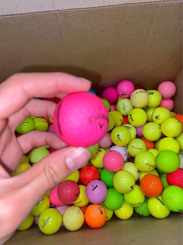 PREMIUM COLORED GOLF BALL LOTS (MARKHAM)