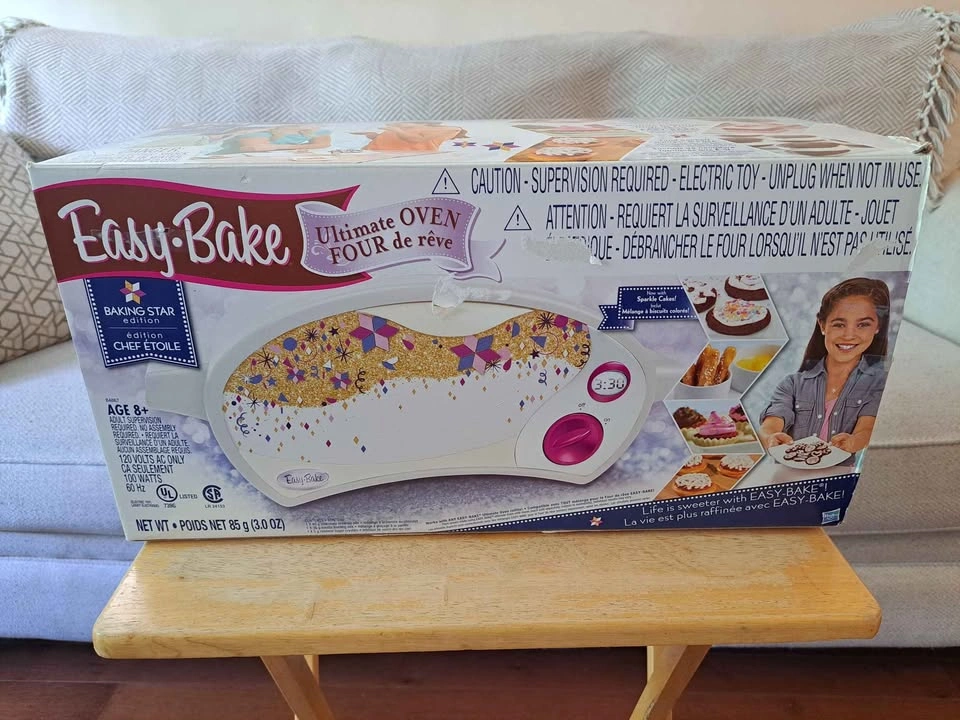 Easy Bake Oven With Box and Instructions - Only Used Once - photo 3