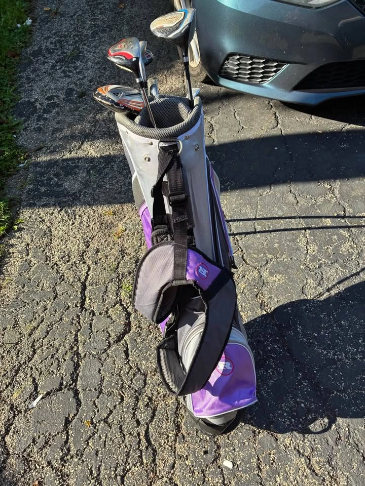 Women’s Ram Purple Standing golf bag with various clubs - photo 3