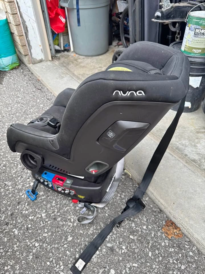 Nuna RAVA Car Seat