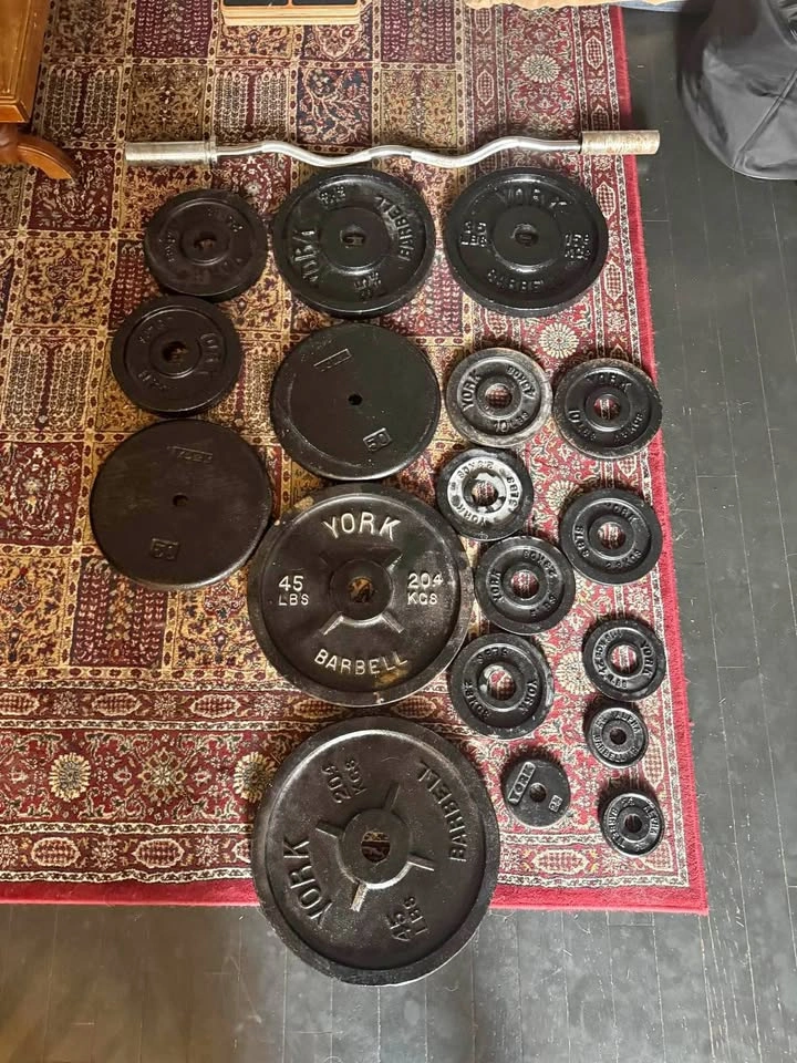 York plates and curl bar
