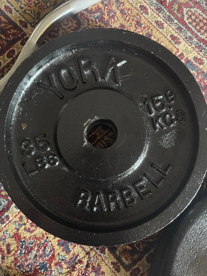York plates and curl bar - photo 3