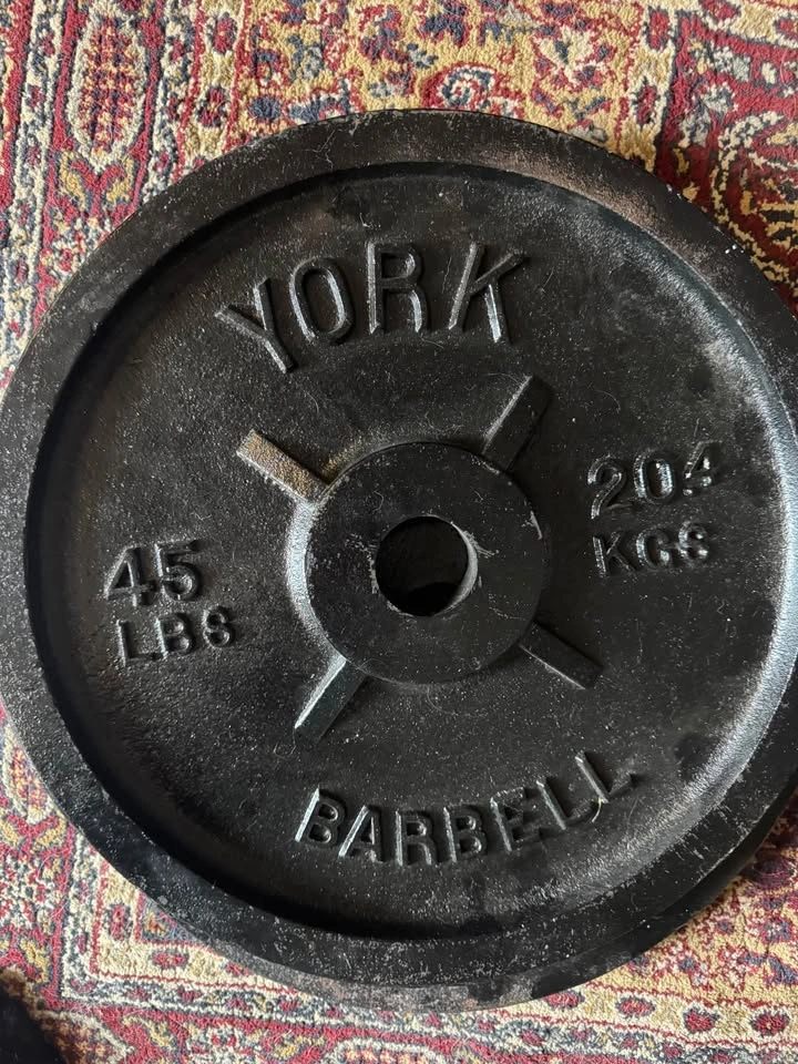 York plates and curl bar - photo 5