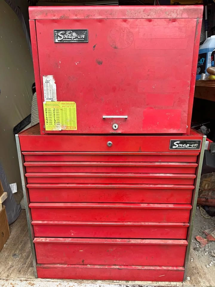 Snap on tool box