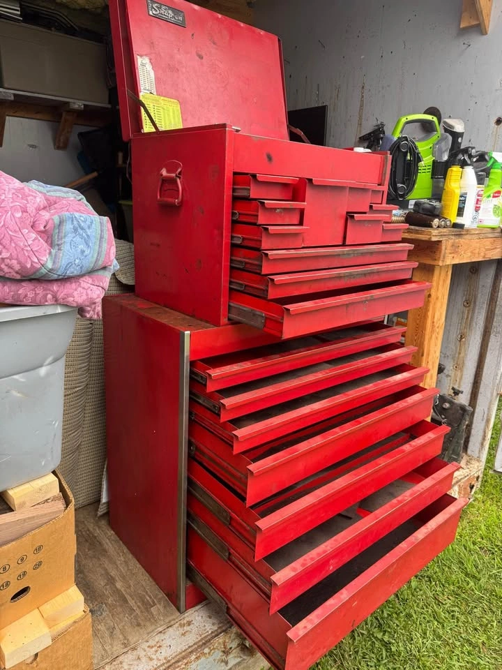 Snap on tool box - photo 3