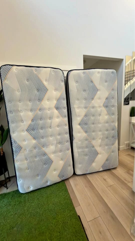 2 Twin XL Sealy Posturepedic Plus Maeve Euro Pillow Top